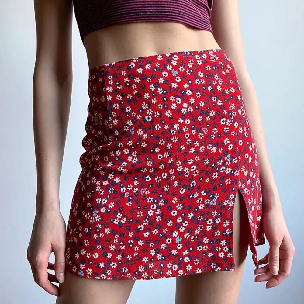 Aritzia Sunday Best’s Tatiana Skirt